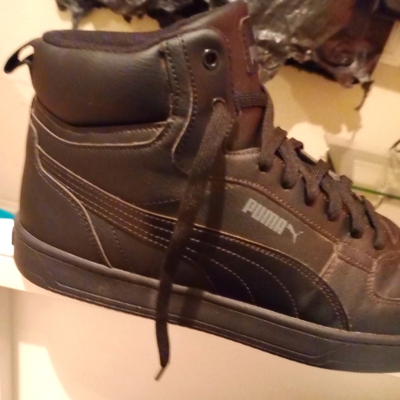 Black high top Puma´s